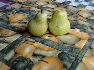 Pear table mat